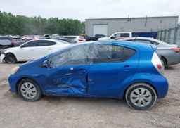 2012 TOYOTA Prius c