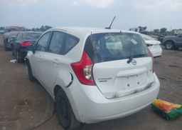 2015 NISSAN VERSA