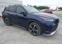 2022 TOYOTA HIGHLANDER XSE
