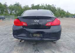 2011 INFINITI G37X