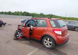 2010 SUZUKI SX4