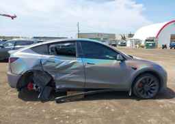 2024 TESLA MODEL Y PERFORMANCE