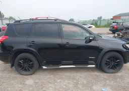2011 TOYOTA RAV4 SPORT