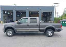 2005 FORD F-250 LARIAT