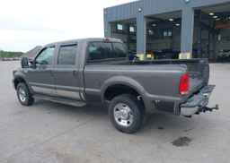 2005 FORD F-250 LARIAT