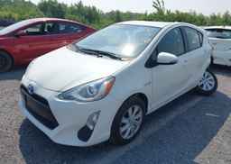 2016 TOYOTA Prius c