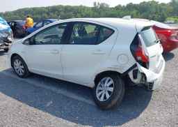 2016 TOYOTA Prius c