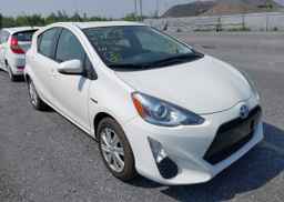 2016 TOYOTA Prius c