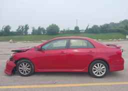 2013 TOYOTA COROLLA S