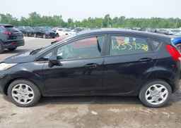 2013 FORD FIESTA SE