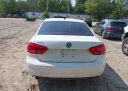 2014 VOLKSWAGEN PASSAT 2.5L TRENDLINE