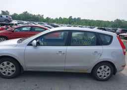 2012 HYUNDAI ELANTRA TOURING GLS