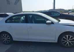 2016 VOLKSWAGEN JETTA SE