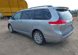 2014 TOYOTA SIENNA LE 7 PASSENGER