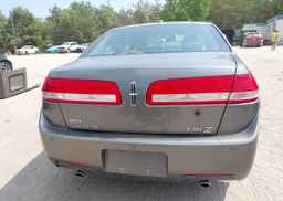 2010 LINCOLN MKZ