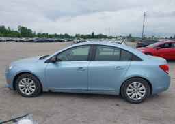 2011 CHEVROLET CRUZE LS