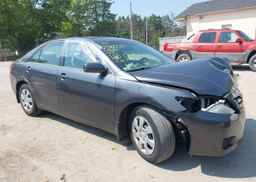 2010 TOYOTA CAMRY SE