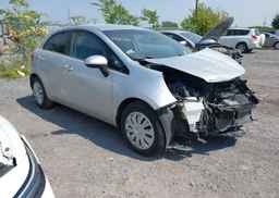 2013 KIA RIO