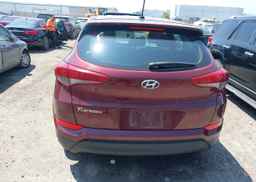 2017 HYUNDAI TUCSON SE