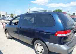 2001 TOYOTA SIENNA LE