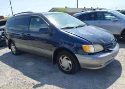 2001 TOYOTA SIENNA LE