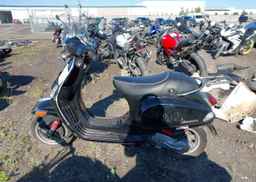 2010 VESPA LX 50