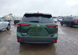 2025 TOYOTA highlander xle