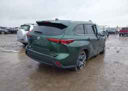 2025 TOYOTA highlander xle