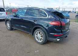 2015 PORSCHE CAYENNE
