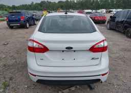 2015 FORD FIESTA SE