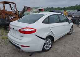 2015 FORD FIESTA SE