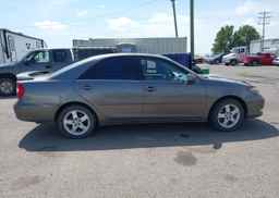 2002 TOYOTA CAMRY LE V6