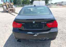 2010 BMW 323I
