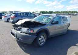 2002 VOLVO V70 XC