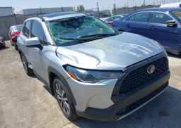2024 TOYOTA COROLLA CROSS LE