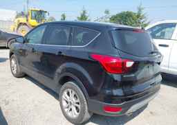 2019 FORD ESCAPE SE
