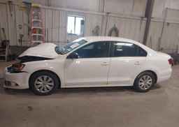 2013 VOLKSWAGEN JETTA 2.0L TRENDLINE