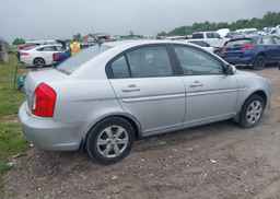 2010 HYUNDAI ACCENT GLS
