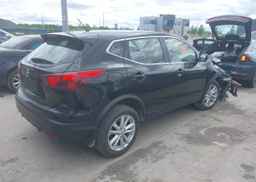 2017 NISSAN QASHQAI