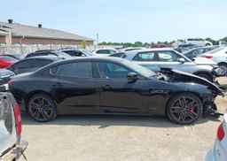 2021 MASERATI QUATTROPORTE