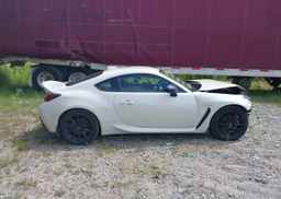 2024 TOYOTA GR86 PREMIUM