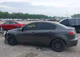 2010 MAZDA MAZDA3