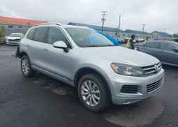 2014 VOLKSWAGEN TOUAREG V6 TDI
