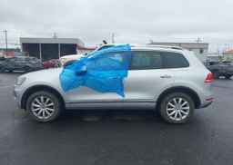 2014 VOLKSWAGEN TOUAREG V6 TDI