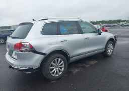 2014 VOLKSWAGEN TOUAREG V6 TDI