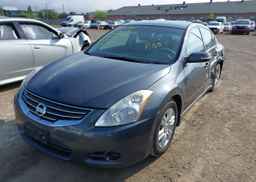 2010 NISSAN Altima S