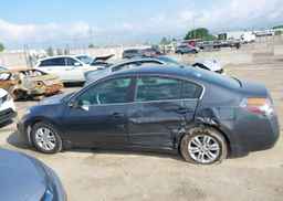 2010 NISSAN Altima S