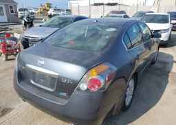 2010 NISSAN Altima S