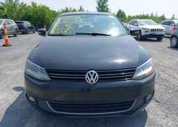 2013 VOLKSWAGEN JETTA SEL