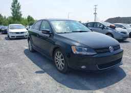 2013 VOLKSWAGEN JETTA SEL